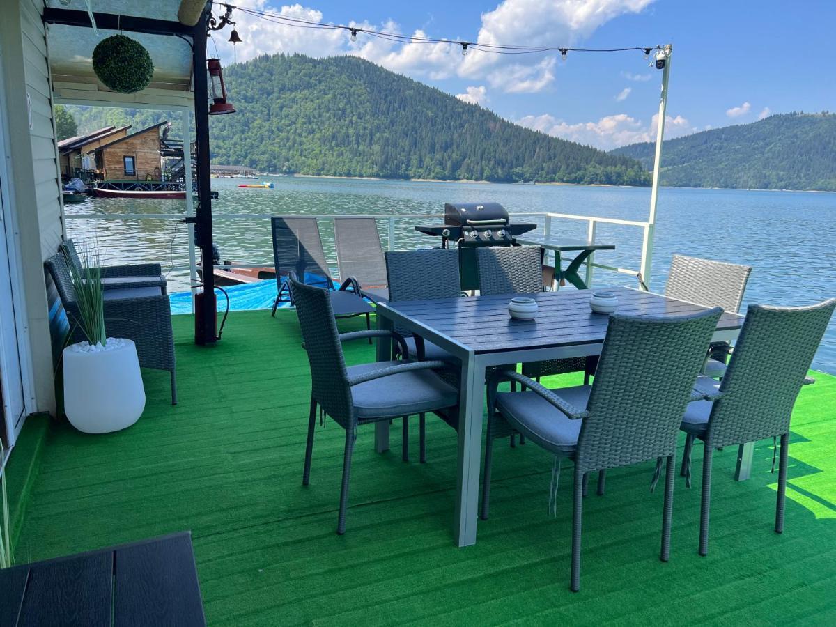 Casa Pe Lac Bicaz Eksteriør billede